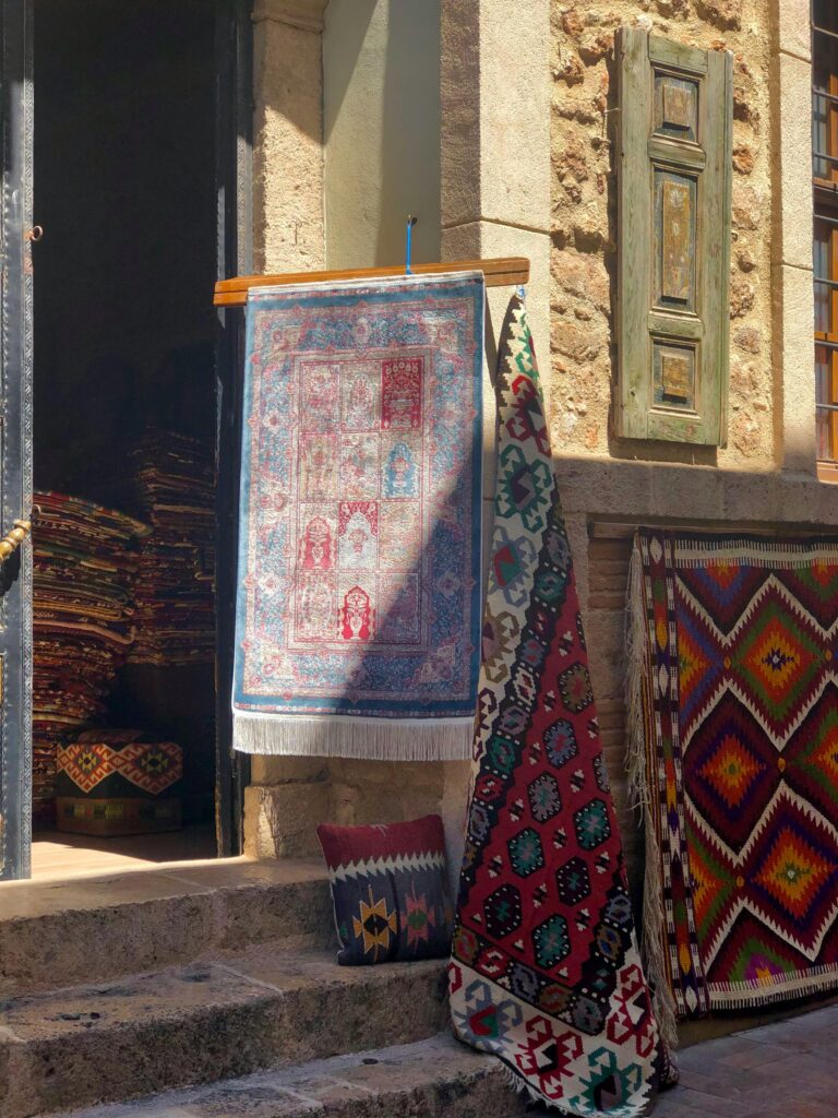 ما هي مساحة السجادة للمبنى