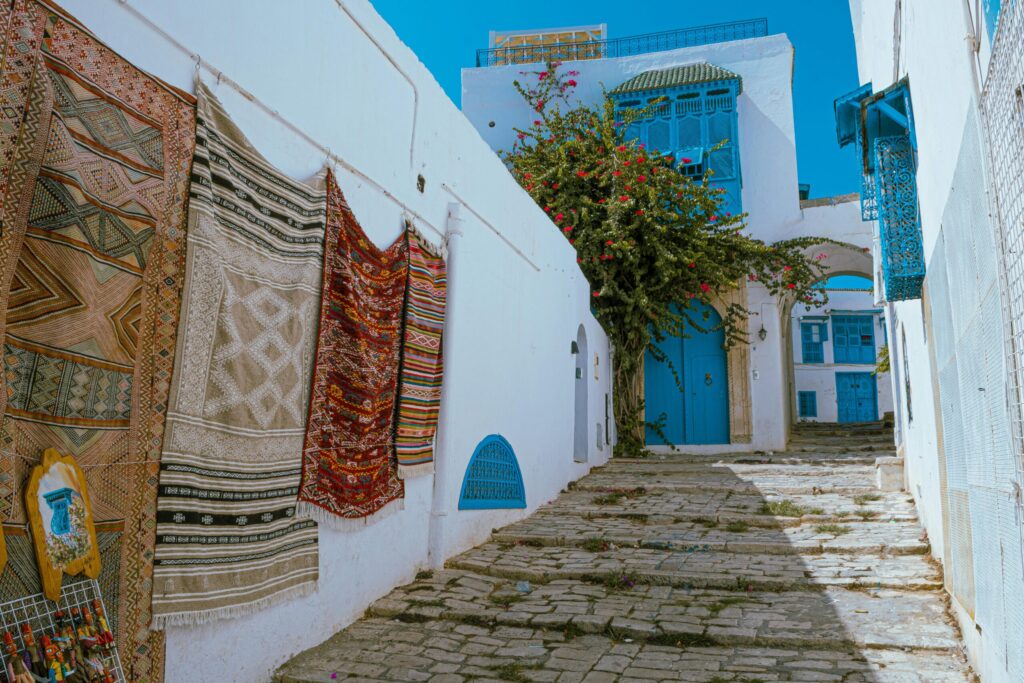 ما هي مادة صنع سجادة اكسمينستر؟